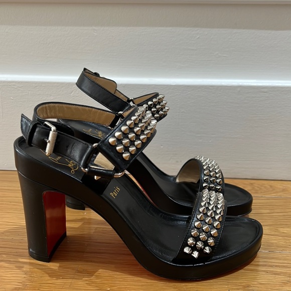 Brand New Christian Louboutin Black Leather Bikool Spike Sandals